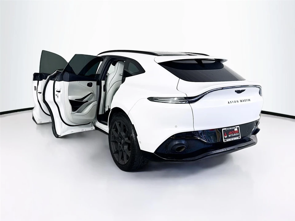 2022 Aston Martin DBX - Image 15 of 15