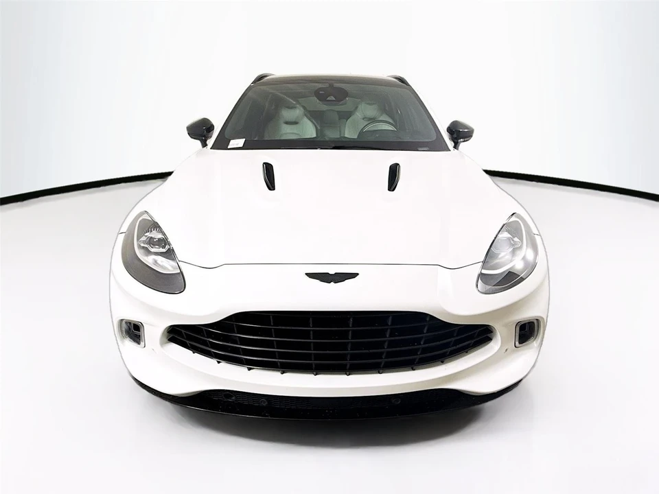 2022 Aston Martin DBX - Image 24 of 31