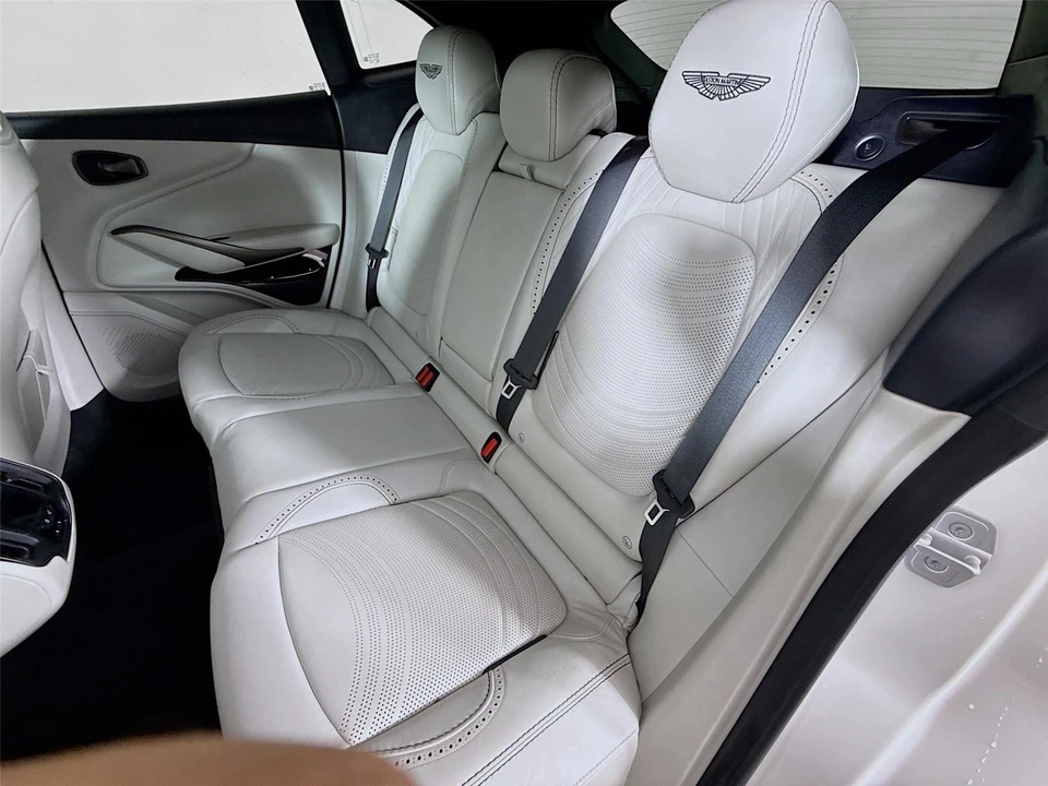 2022 Aston Martin DBX - Image 3 of 15