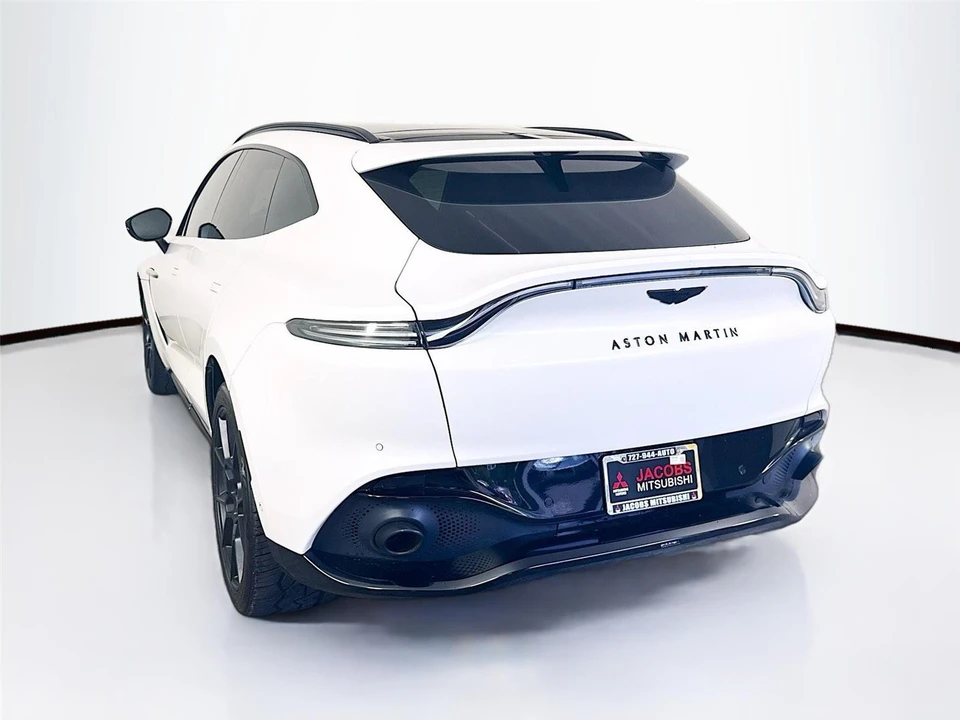 2022 Aston Martin DBX - Image 28 of 31
