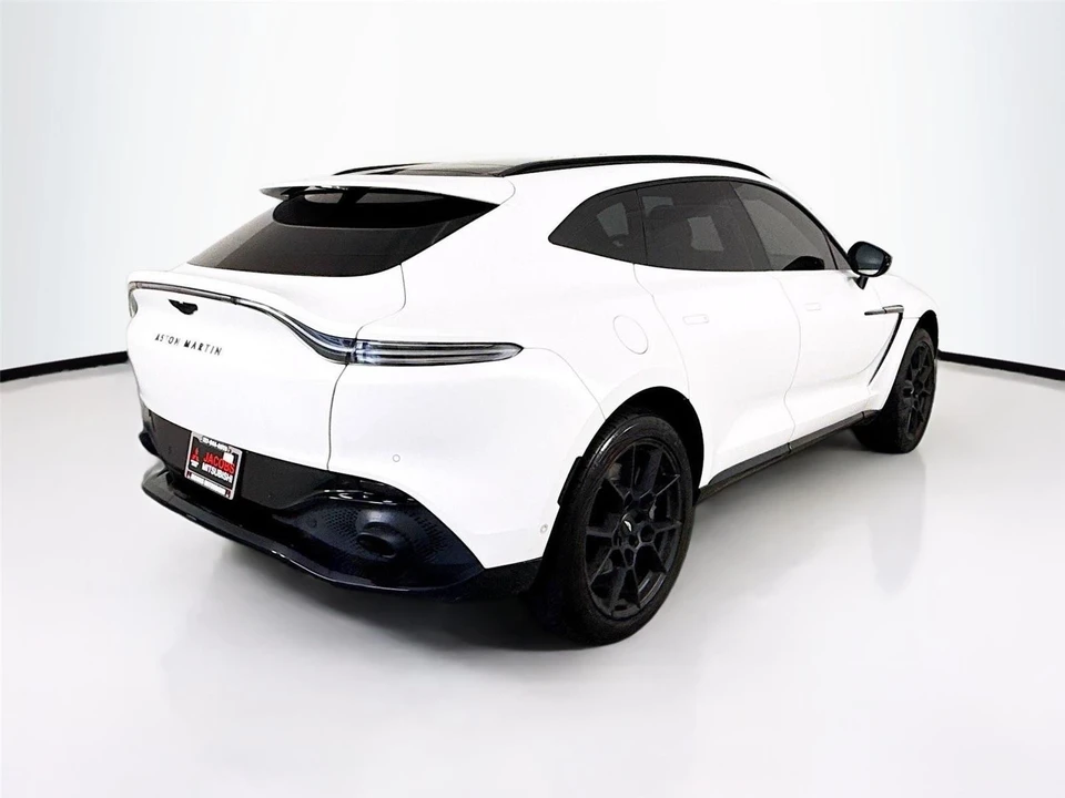 2022 Aston Martin DBX - Image 13 of 21
