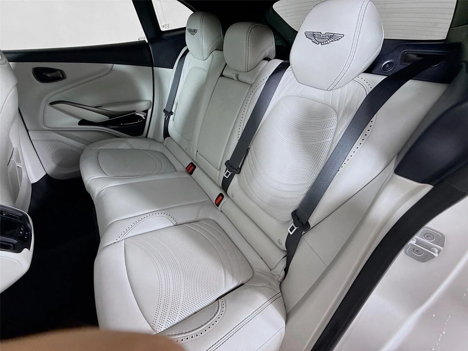 2022 Aston Martin DBX - Image 3 of 21