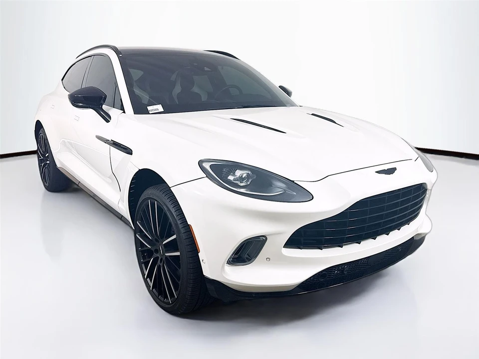2022 Aston Martin DBX - Image 11 of 15