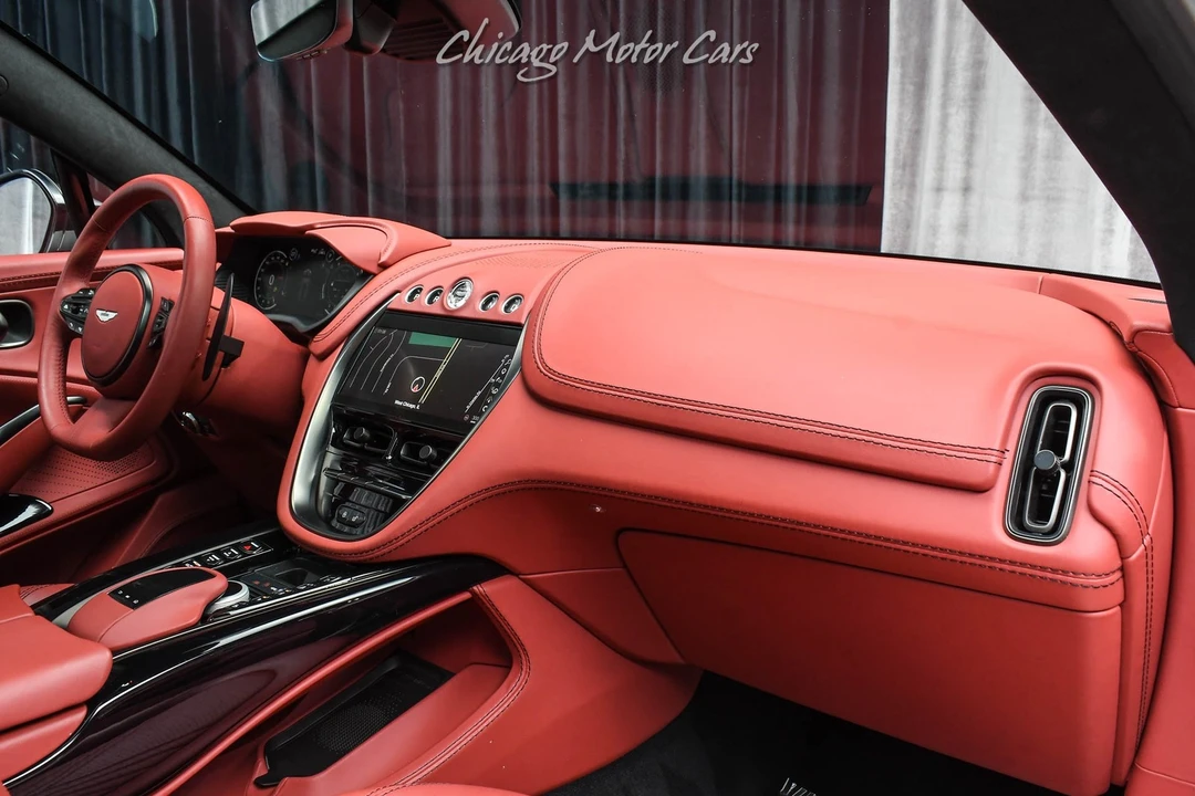 2022 Aston Martin DBX - Image 23 of 31