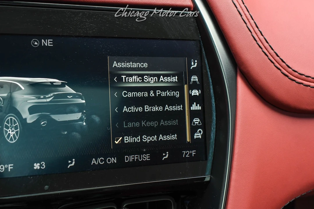 2022 Aston Martin DBX - Image 14 of 31