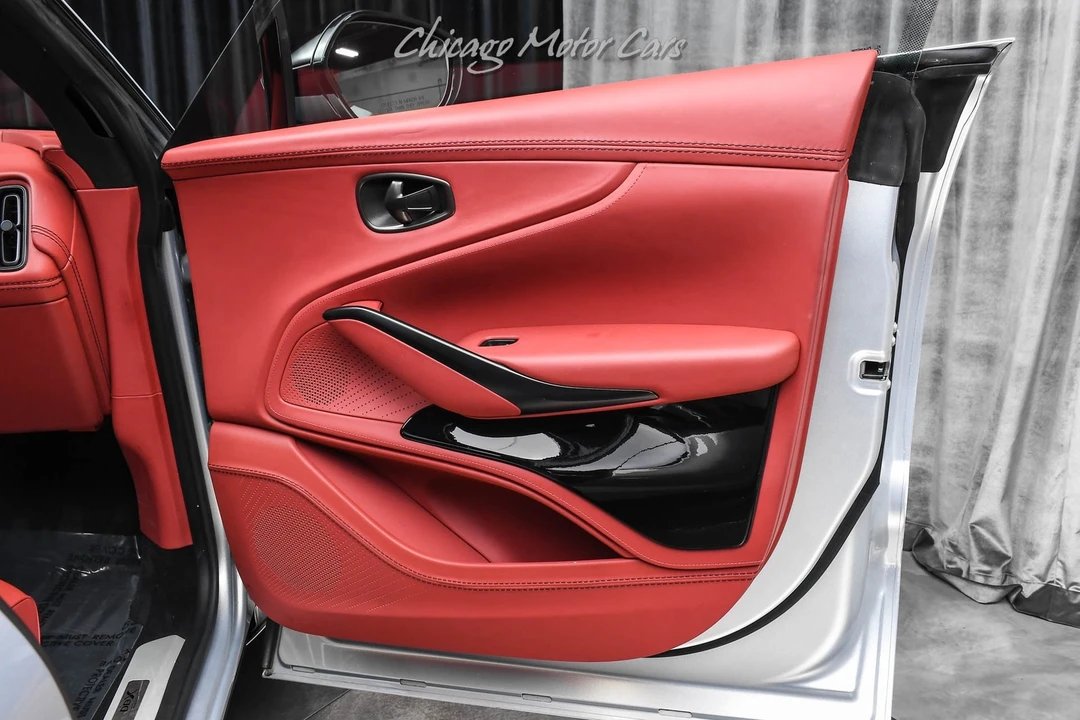 2022 Aston Martin DBX - Image 31 of 31