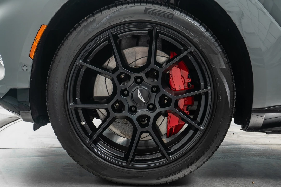 2022 Aston Martin DBX - Image 10 of 21