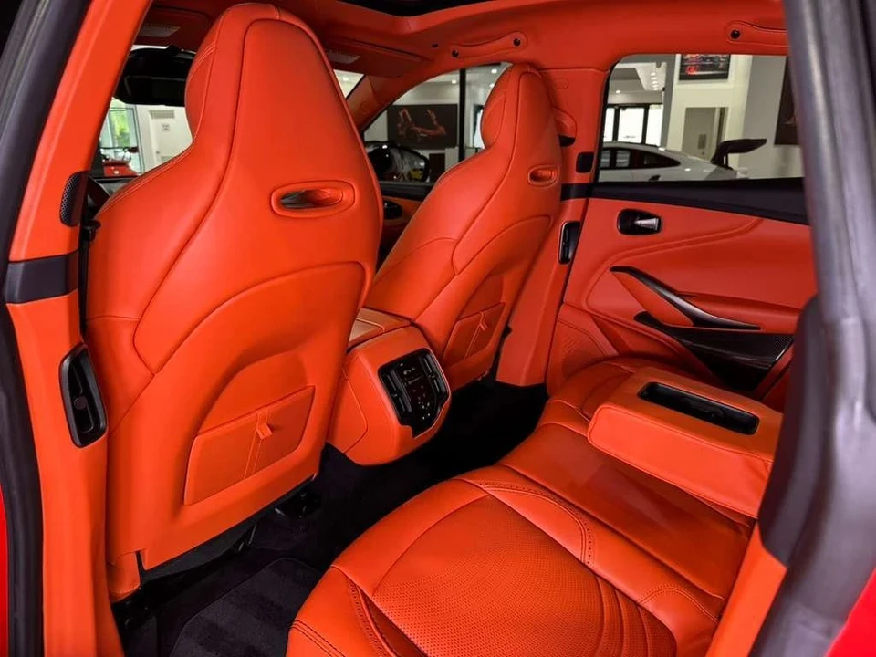 2022 Aston Martin DBX - Image 11 of 12