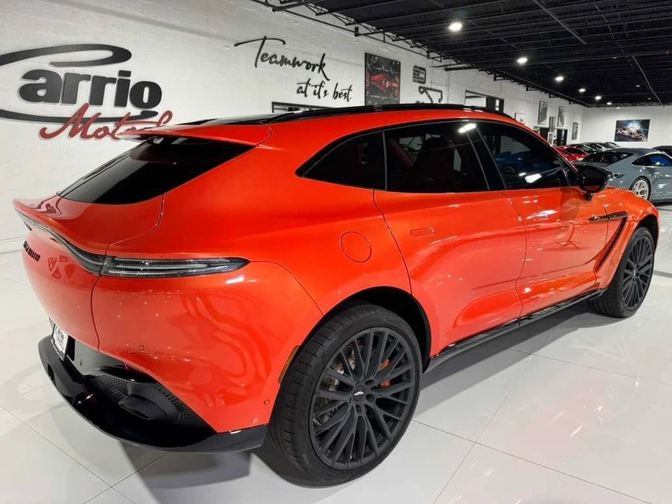 2022 Aston Martin DBX - Image 7 of 12