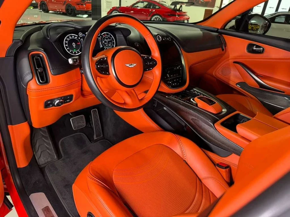 2022 Aston Martin DBX - Image 9 of 12