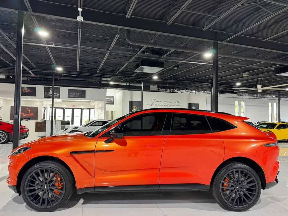 2022 Aston Martin DBX - Image 4 of 12
