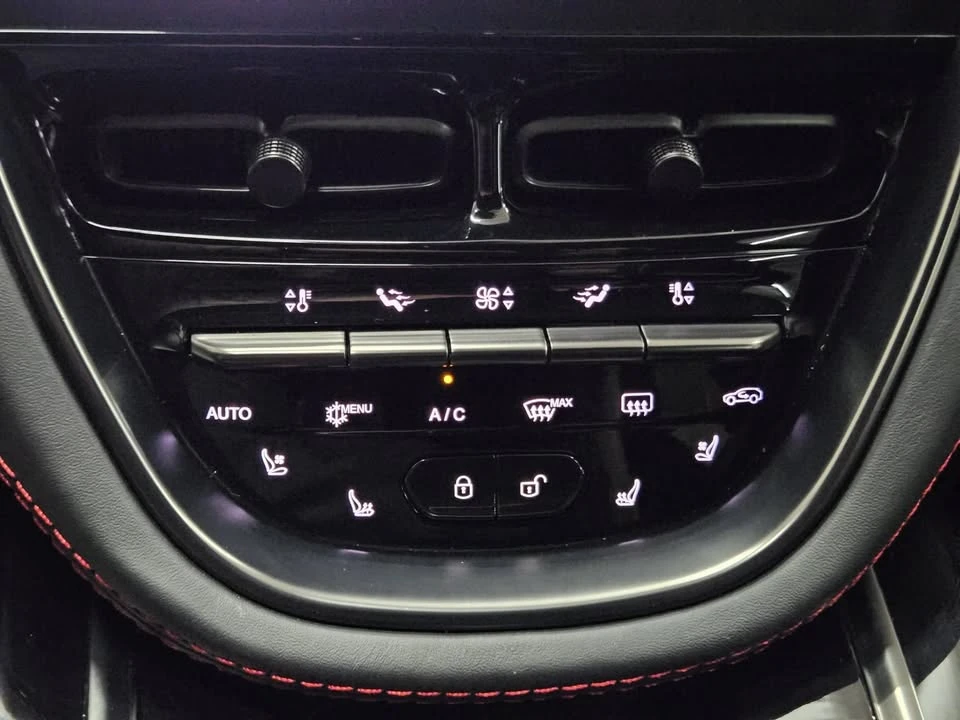 2022 Aston Martin DBX - Image 15 of 20