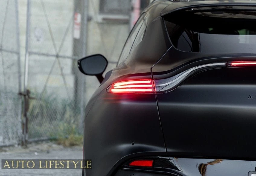 2022 Aston Martin DBX - Image 17 of 20