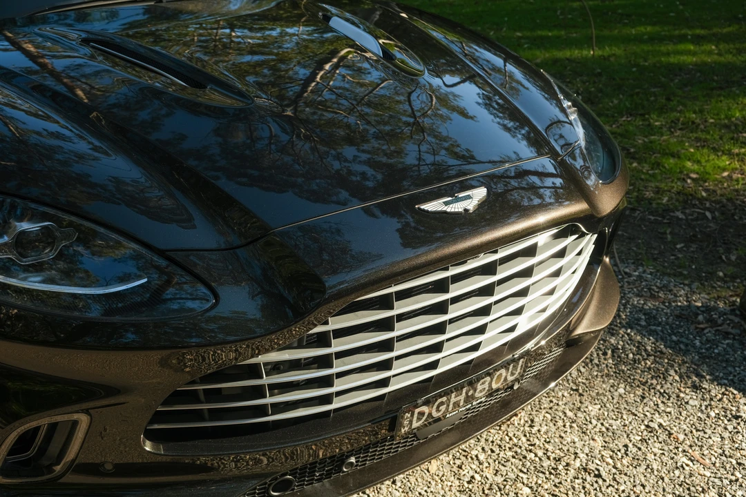 2022 Aston Martin DBX - Image 27 of 31