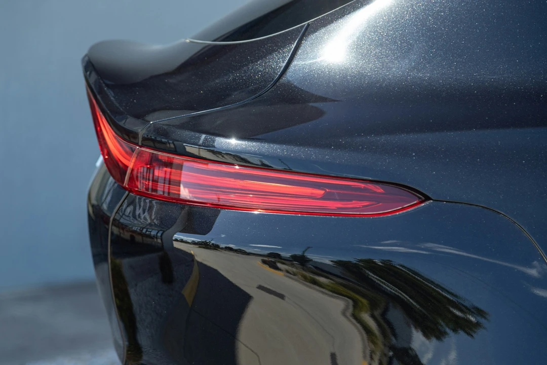 2022 Aston Martin DBX - Image 11 of 21