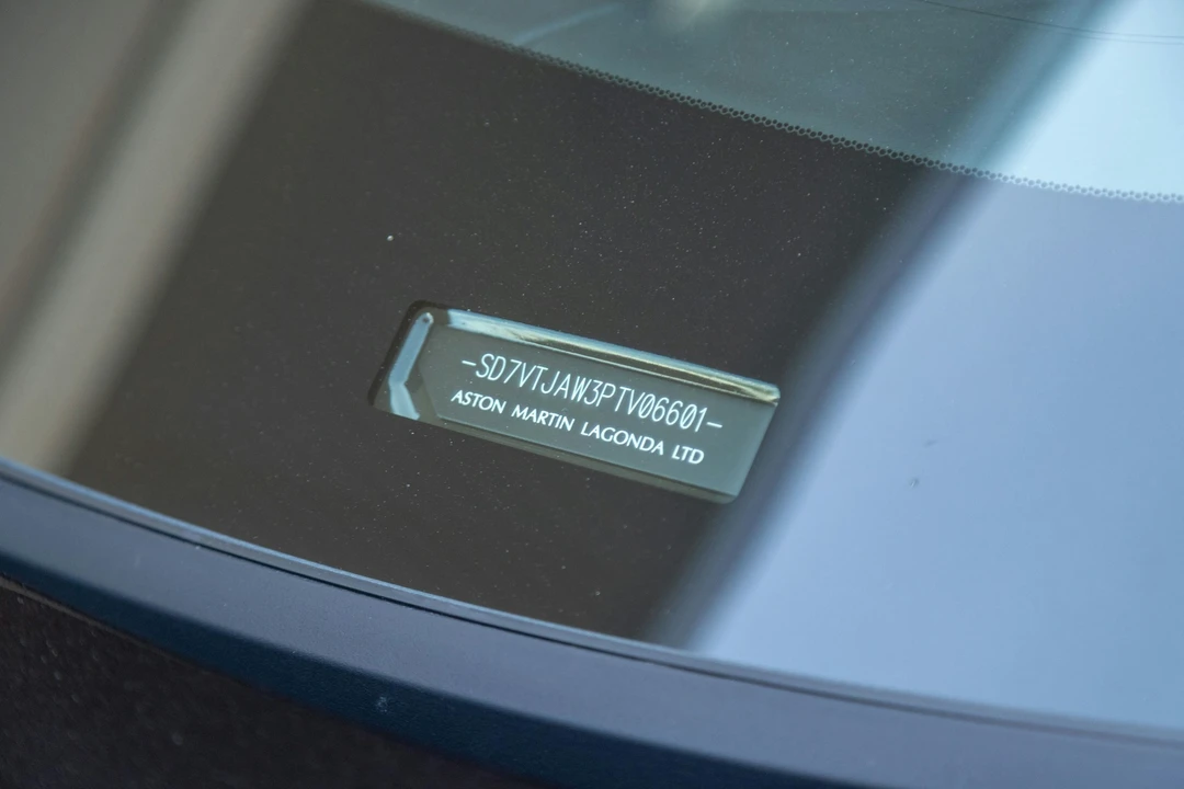 2022 Aston Martin DBX - Image 14 of 21