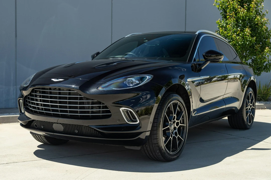 2022 Aston Martin DBX - Image 3 of 21