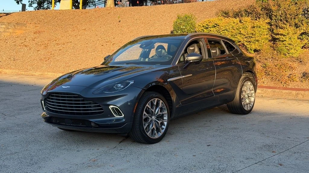 2022 Aston Martin DBX - Image 18 of 21