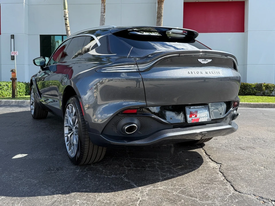 2022 Aston Martin DBX - Image 15 of 31