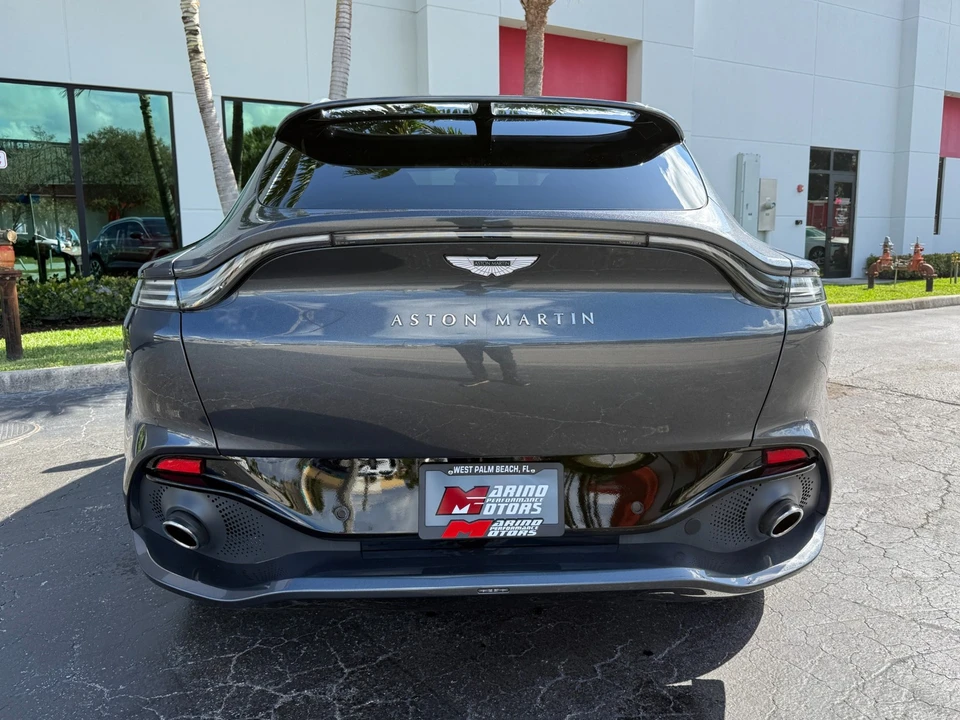 2022 Aston Martin DBX - Image 19 of 21