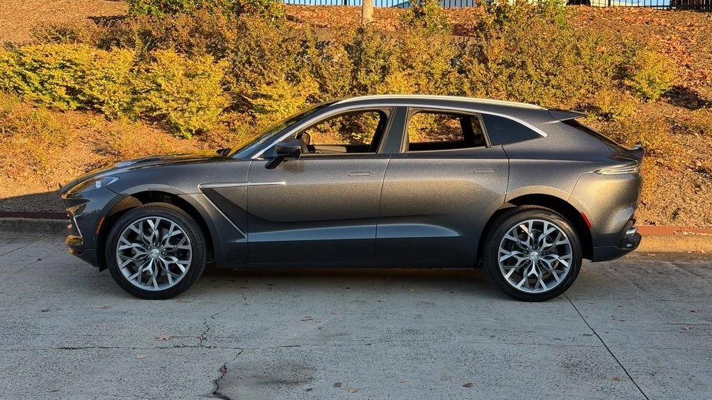 2022 Aston Martin DBX - Image 19 of 21