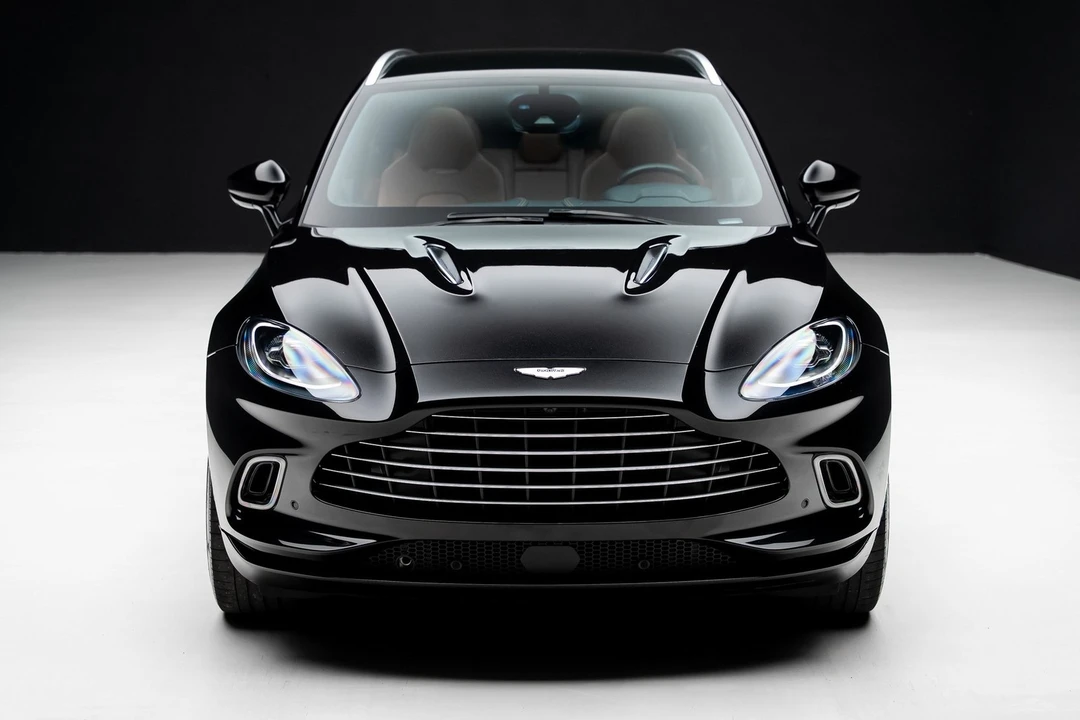 2022 Aston Martin DBX - Image 5 of 12