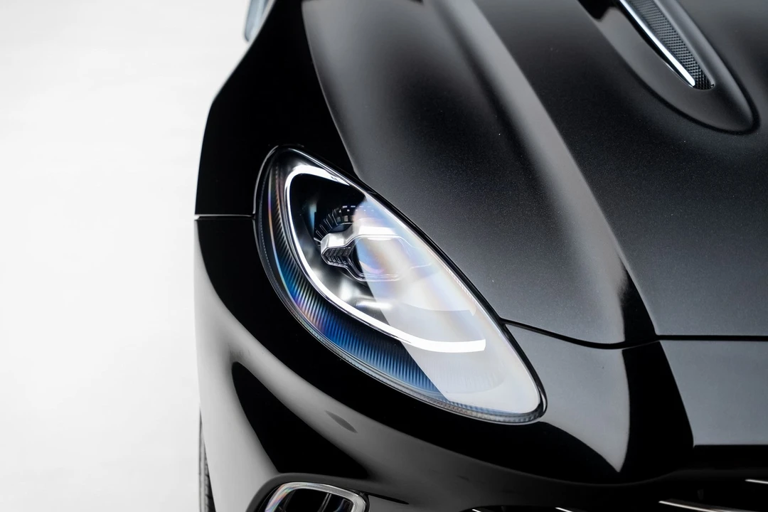 2022 Aston Martin DBX - Image 11 of 12