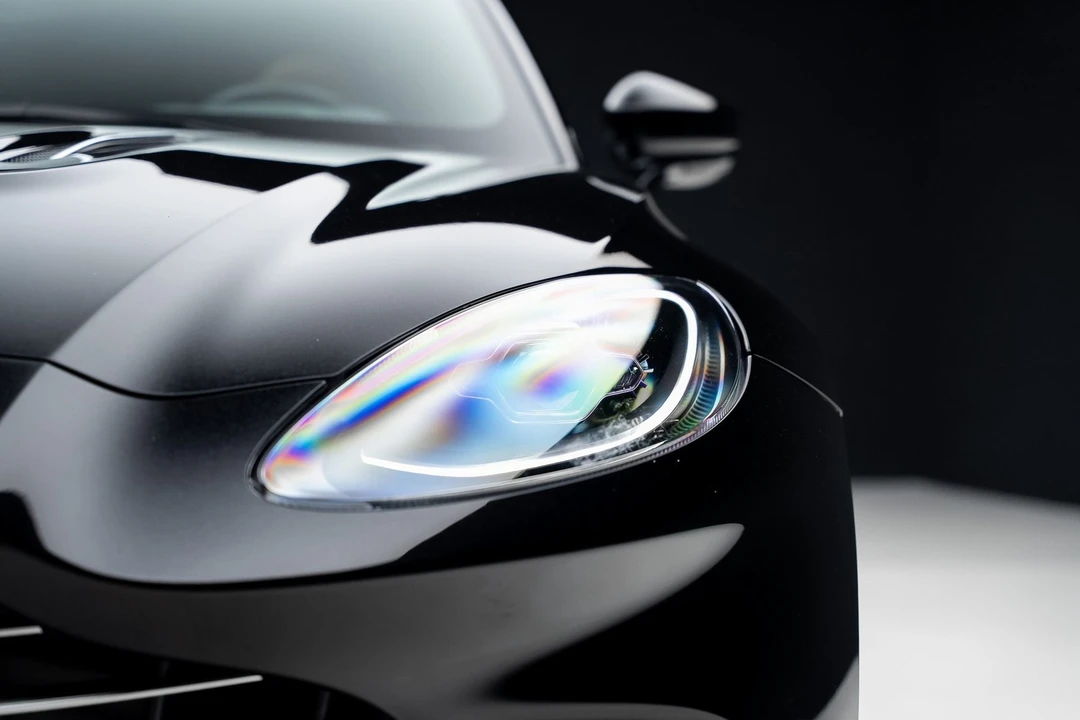 2022 Aston Martin DBX - Image 9 of 12