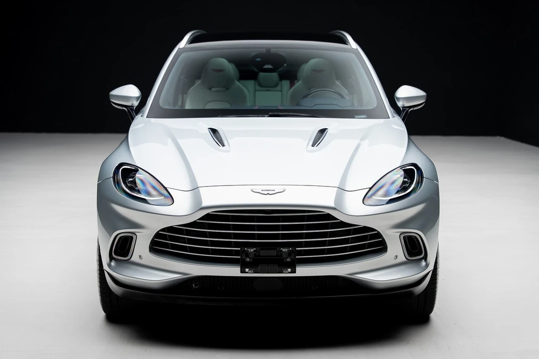 2022 Aston Martin DBX - Image 5 of 12