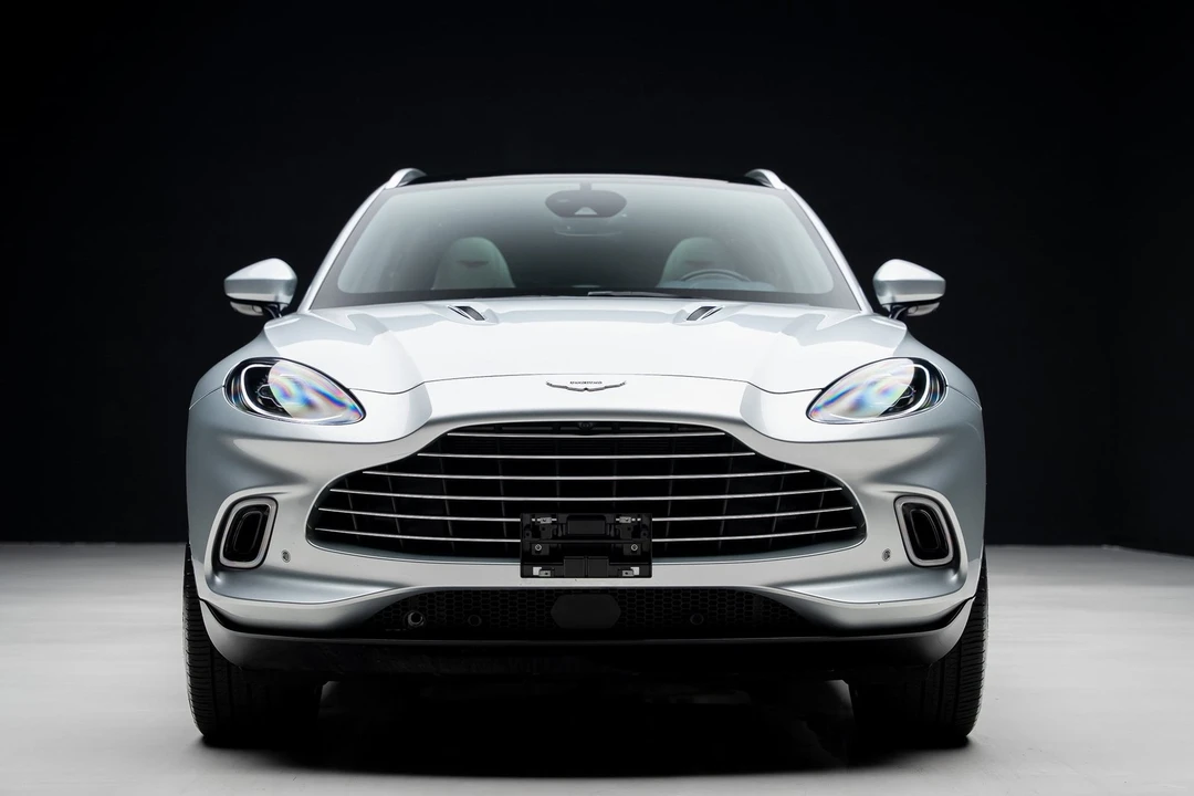 2022 Aston Martin DBX - Image 7 of 12