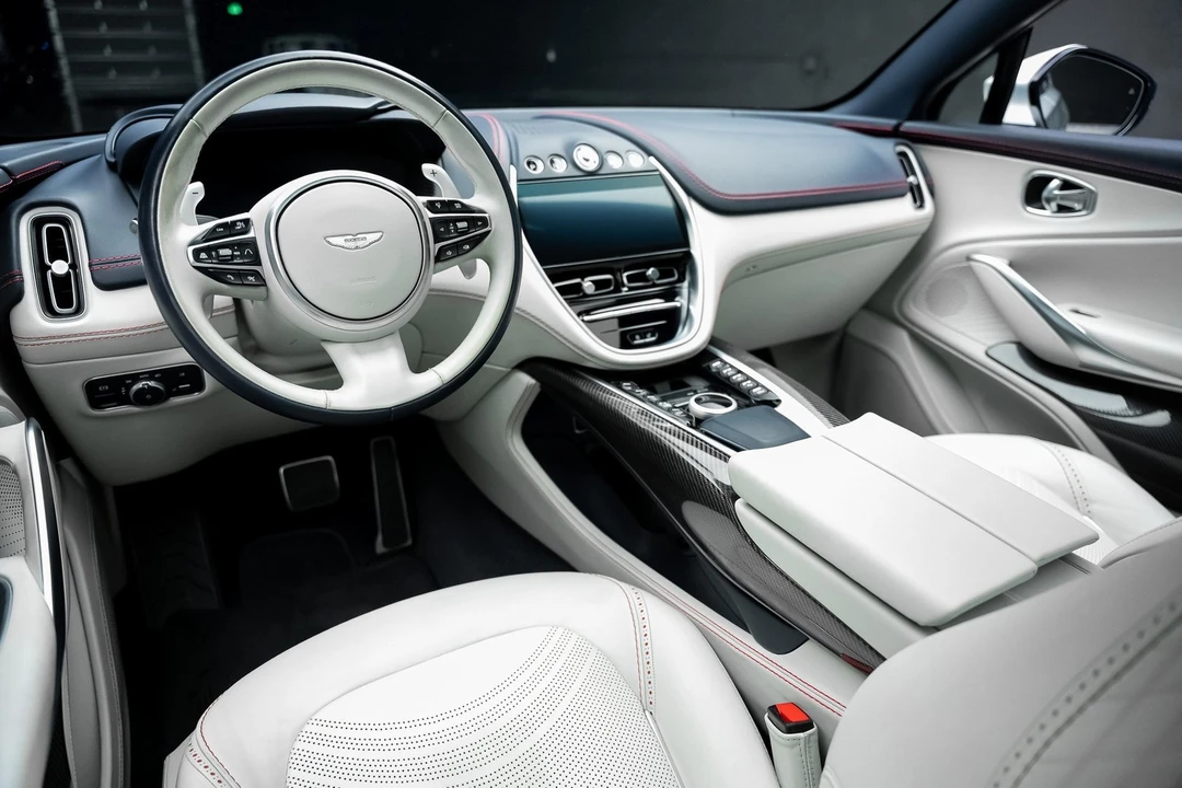 2022 Aston Martin DBX - Image 2 of 12
