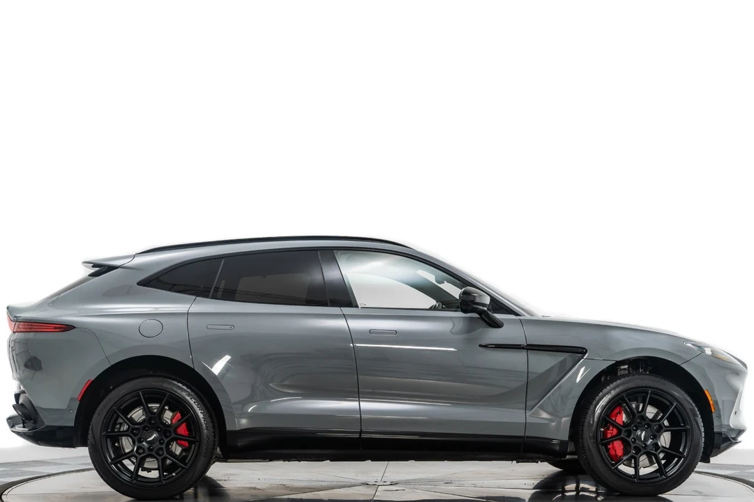 2022 Aston Martin DBX - Image 2 of 12
