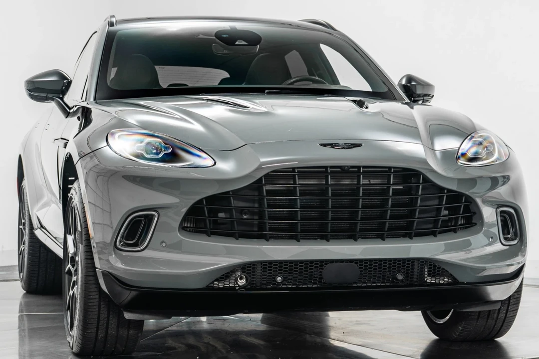 2022 Aston Martin DBX - Image 3 of 12