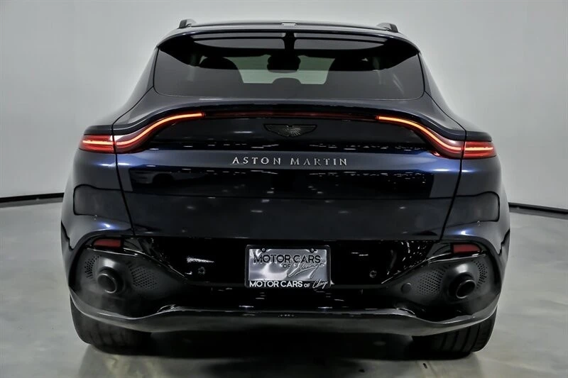 2022 Aston Martin DBX - Image 11 of 31