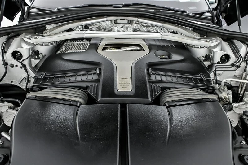2022 Aston Martin DBX - Image 17 of 31
