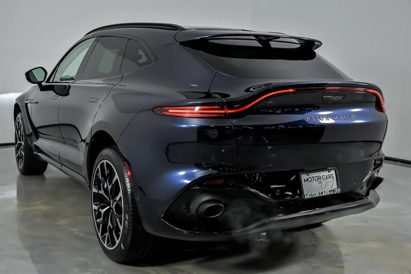 2022 Aston Martin DBX - Image 10 of 31