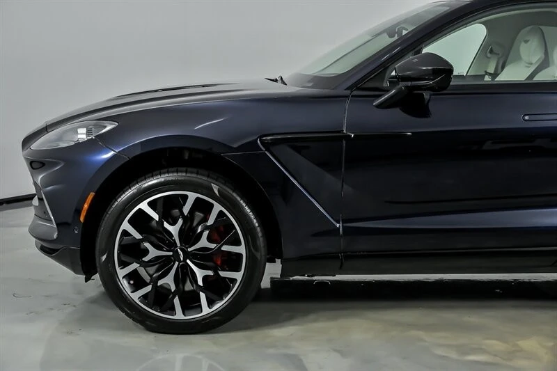 2022 Aston Martin DBX - Image 6 of 31