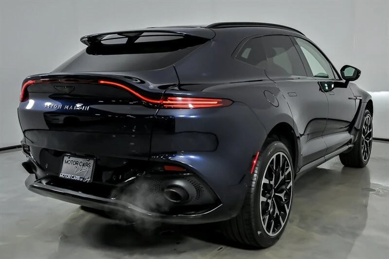 2022 Aston Martin DBX - Image 11 of 31