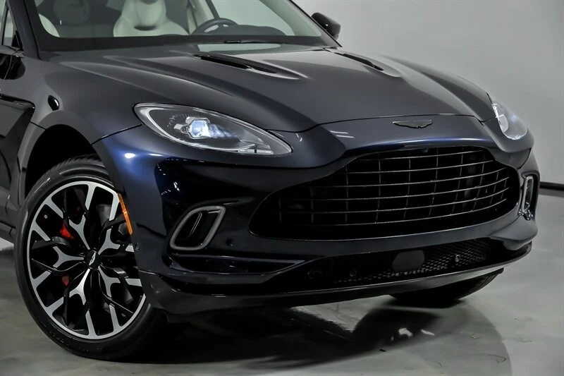 2022 Aston Martin DBX - Image 2 of 31