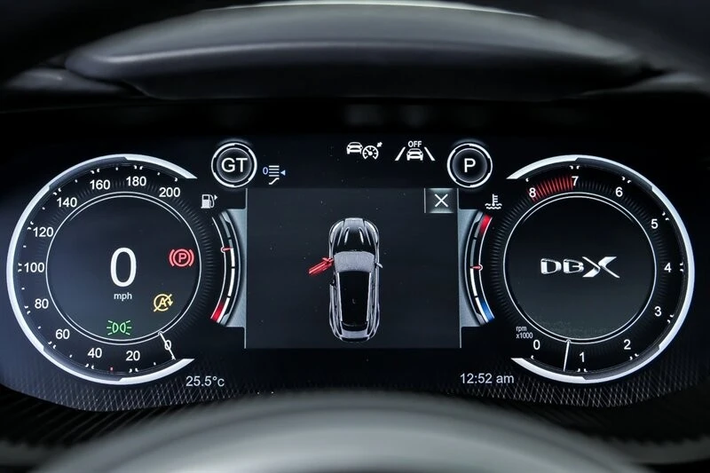 2022 Aston Martin DBX - Image 26 of 31