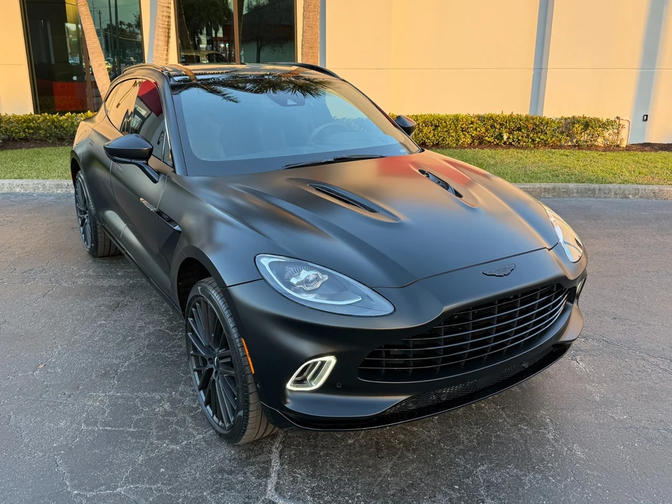 2022 Aston Martin DBX - Image 6 of 21