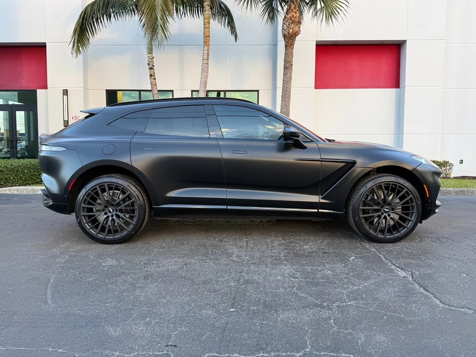 2022 Aston Martin DBX - Image 3 of 21