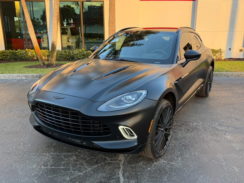 2022 Aston Martin DBX - Image 8 of 21