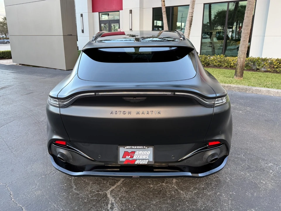 2022 Aston Martin DBX - Image 17 of 21
