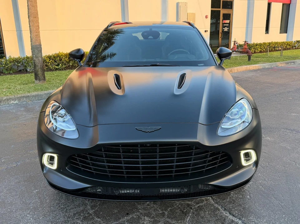 2022 Aston Martin DBX - Image 10 of 21