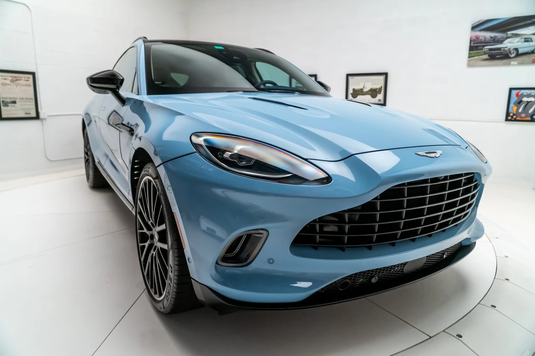2022 Aston Martin DBX - Image 26 of 31
