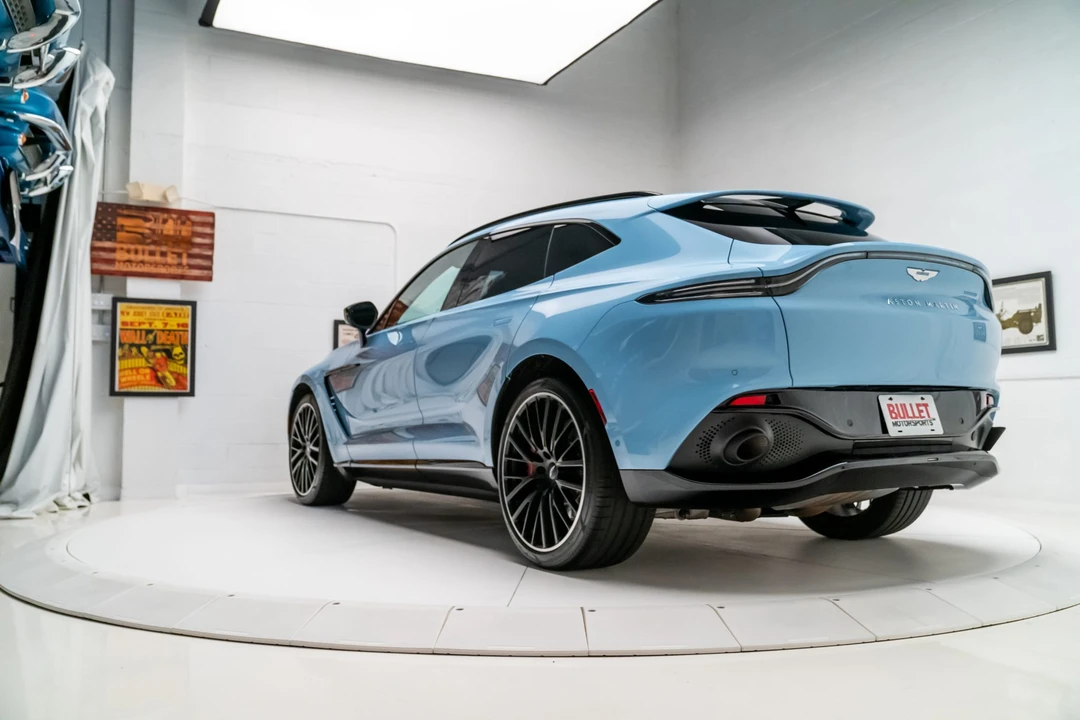 2022 Aston Martin DBX - Image 16 of 31