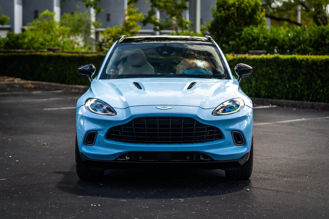 2022 Aston Martin DBX - Image 9 of 31