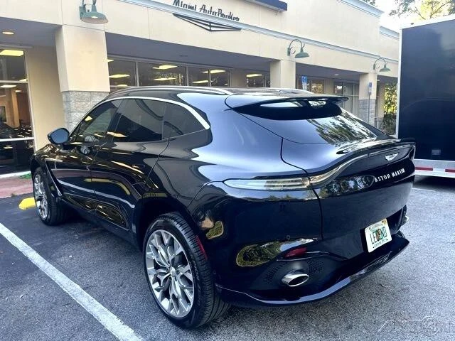2022 Aston Martin DBX - Image 8 of 12