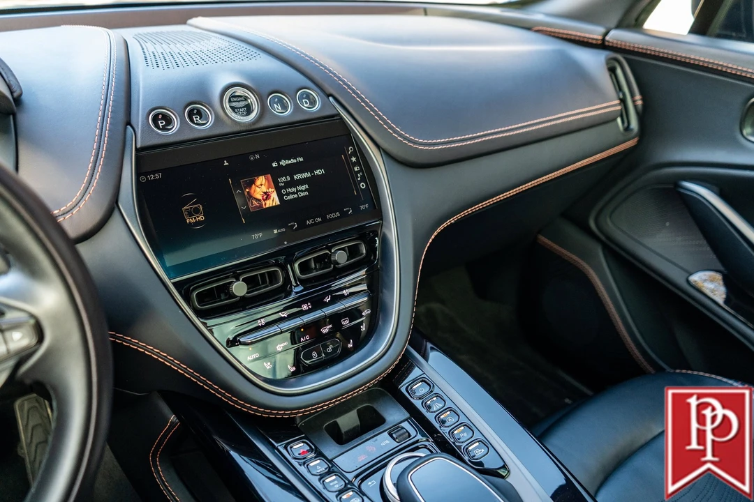 2022 Aston Martin DBX - Image 8 of 21
